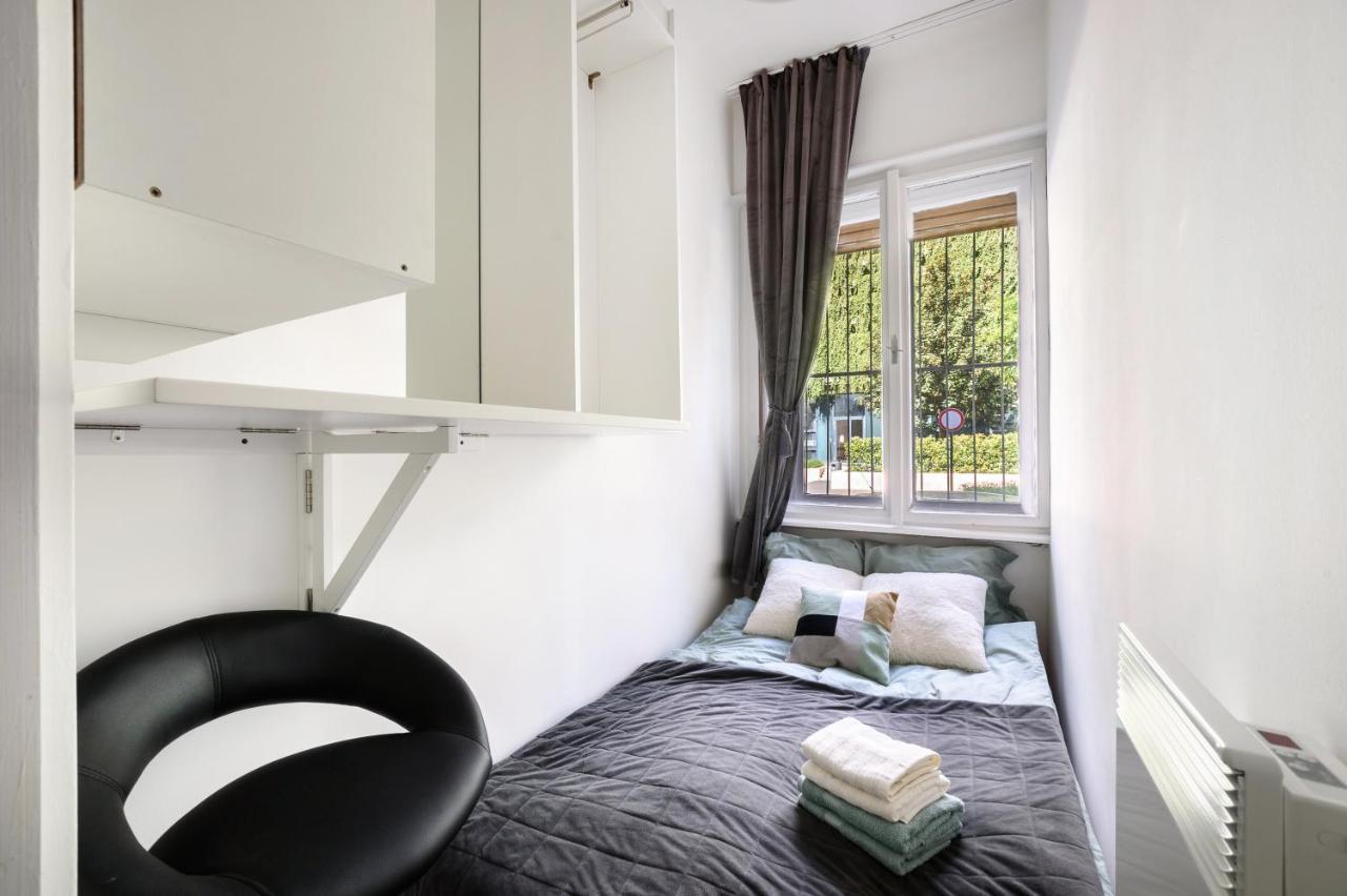 Buda Centre Homes By The Allee Shopping Mall 부다페스트 외부 사진