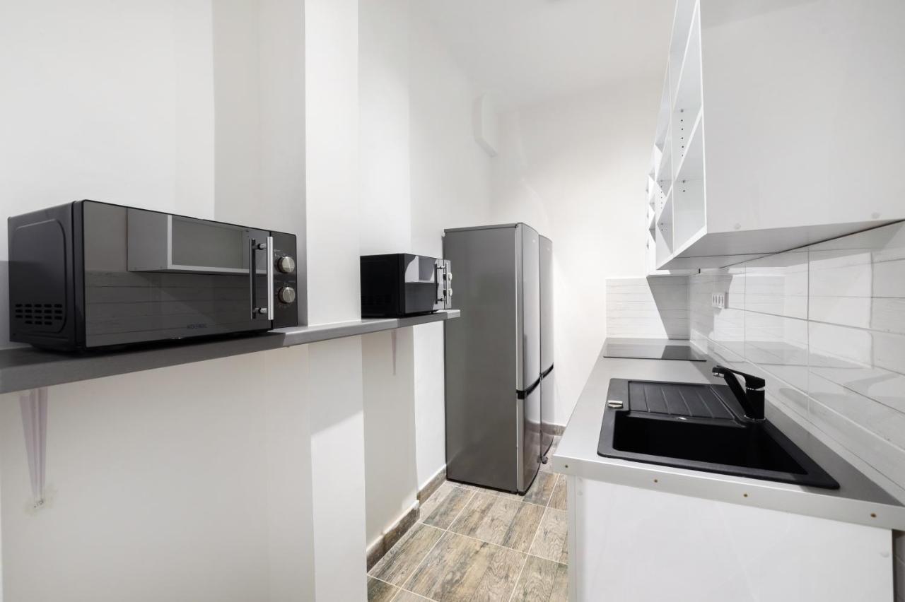 Buda Centre Homes By The Allee Shopping Mall 부다페스트 외부 사진