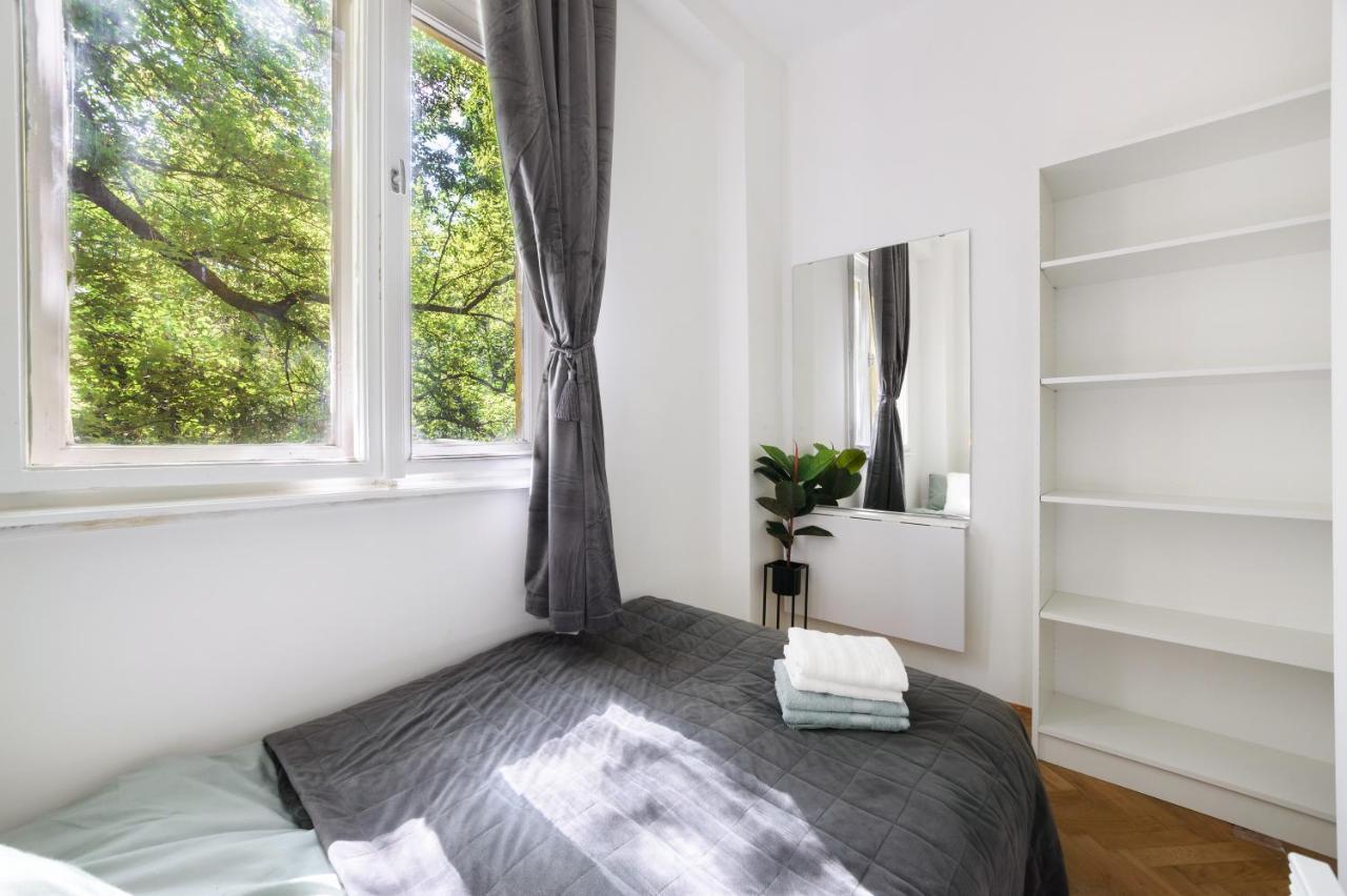 Buda Centre Homes By The Allee Shopping Mall 부다페스트 외부 사진